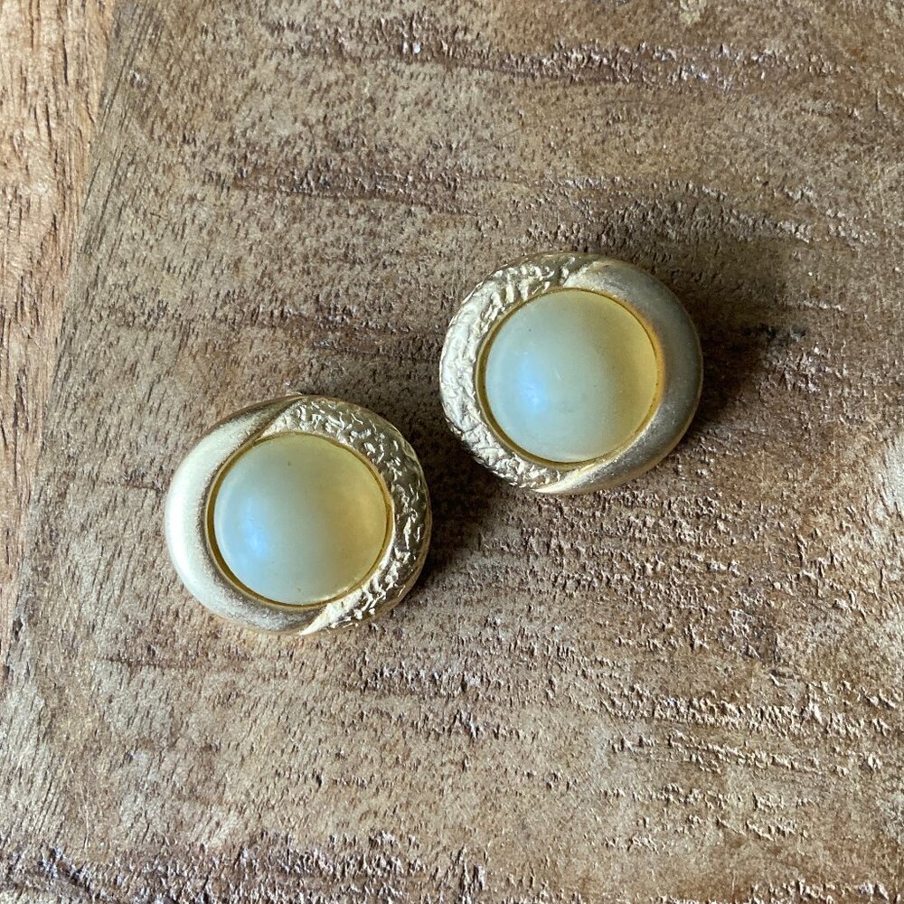 Vintage Round Frosted Gold Clip-On Earrings